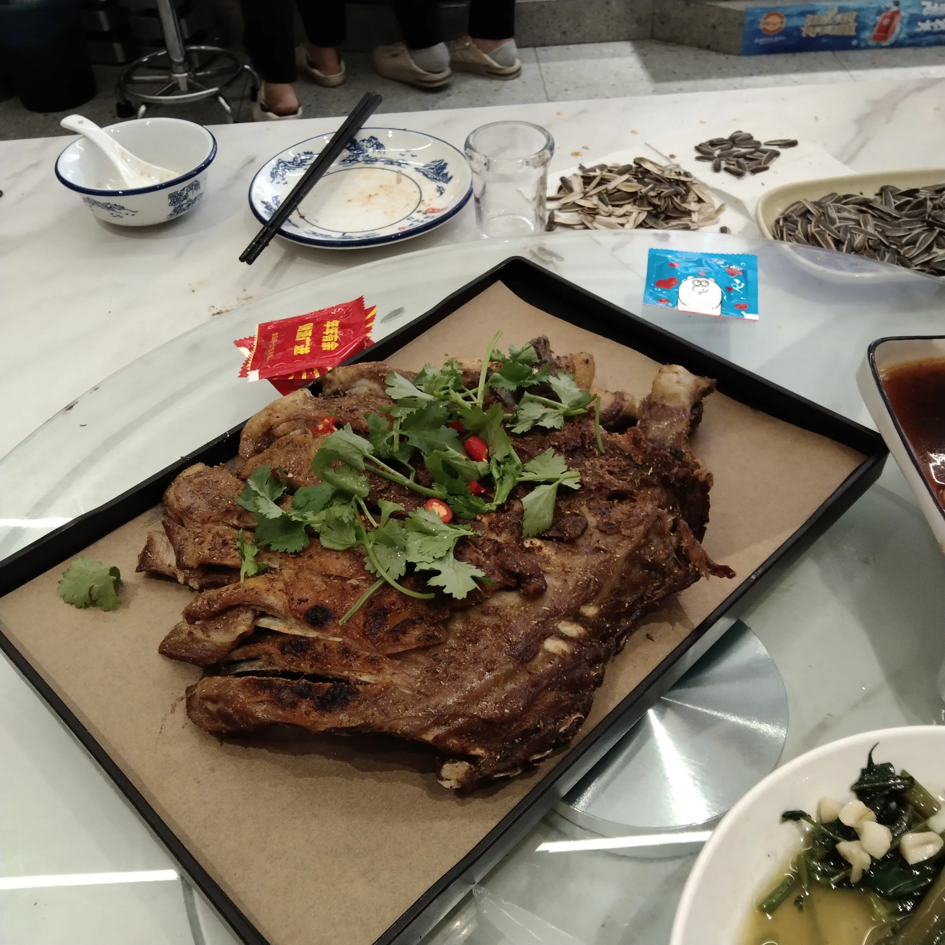 易评助手拼多多：东北一家人店铺，真实故事中的美食与温情