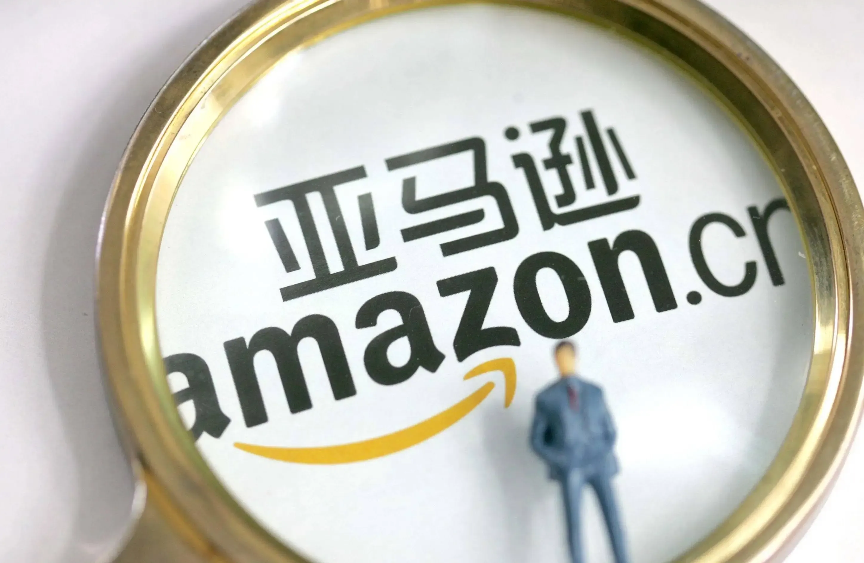 超评助手卡密：亚马逊发货方式详解，FBA、FBM及多渠道配送选择指南