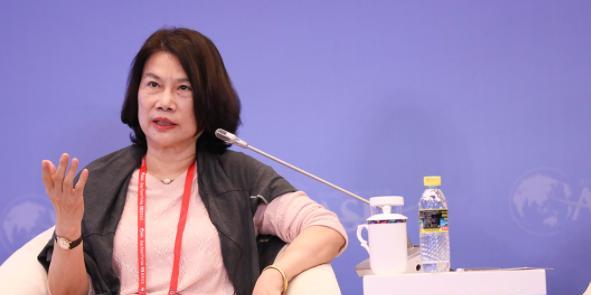 小店管家：董明珠亲自下厨，杨澜揭秘商界铁娘子的真实生活与奋斗历程