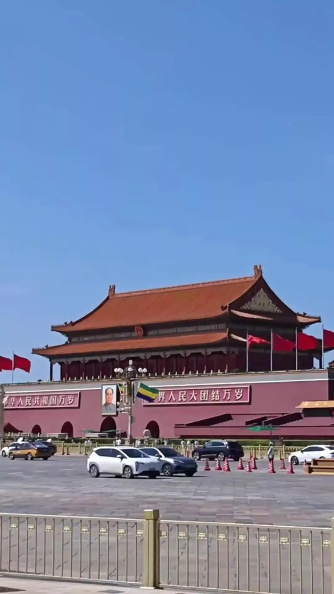 小M助手怎么用：善良中国人，质朴的爱国情怀与对富人的真实态度