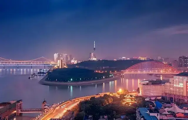 团粉助手：武汉2025年发展蓝图，科技创新与产业升级的全面突破