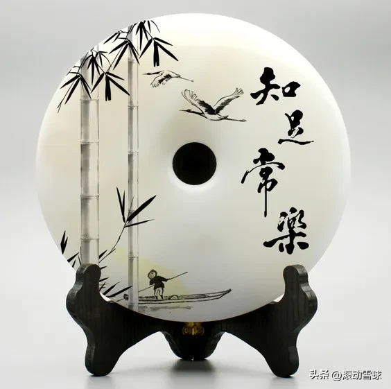 超单助手下载官网：高估值股票的陷阱，如何降低投资预期，提高幸福度
