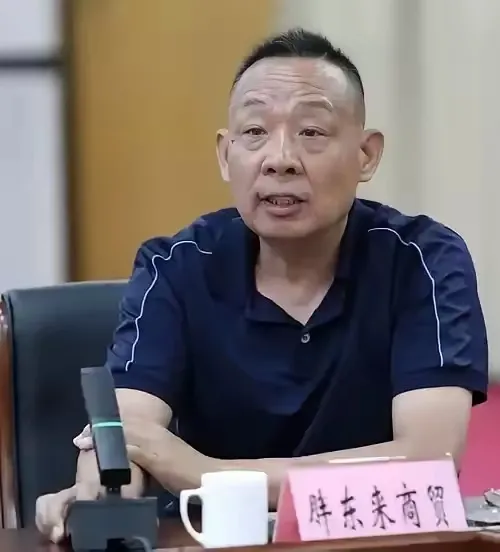 权重大师最新版本：胖东来模式，从商业到企业的成功转型与价值思考