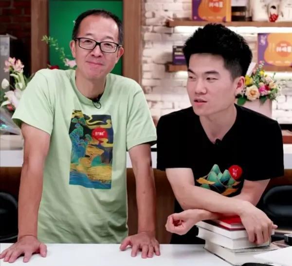 乐刷助手：李渊为何看不起刘邦？冯唐与董宇辉的历史对话解析