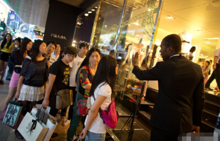 多多动销软件使用方法：中国经济强劲复苏，GDP增长5.2%与新能源产业蓬勃发展让外媒羡慕不已