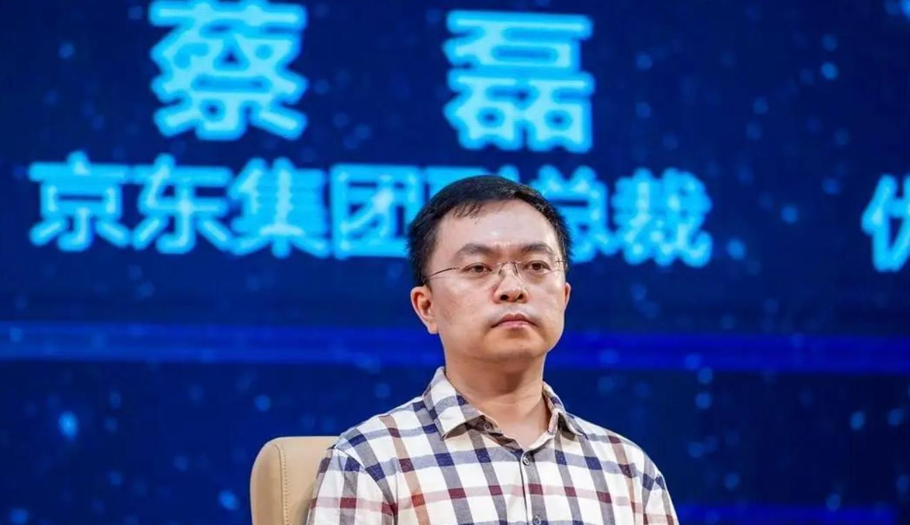 领先助手：刘强东关怀员工，助蔡磊抗击渐冻症的感人故事与希望之路