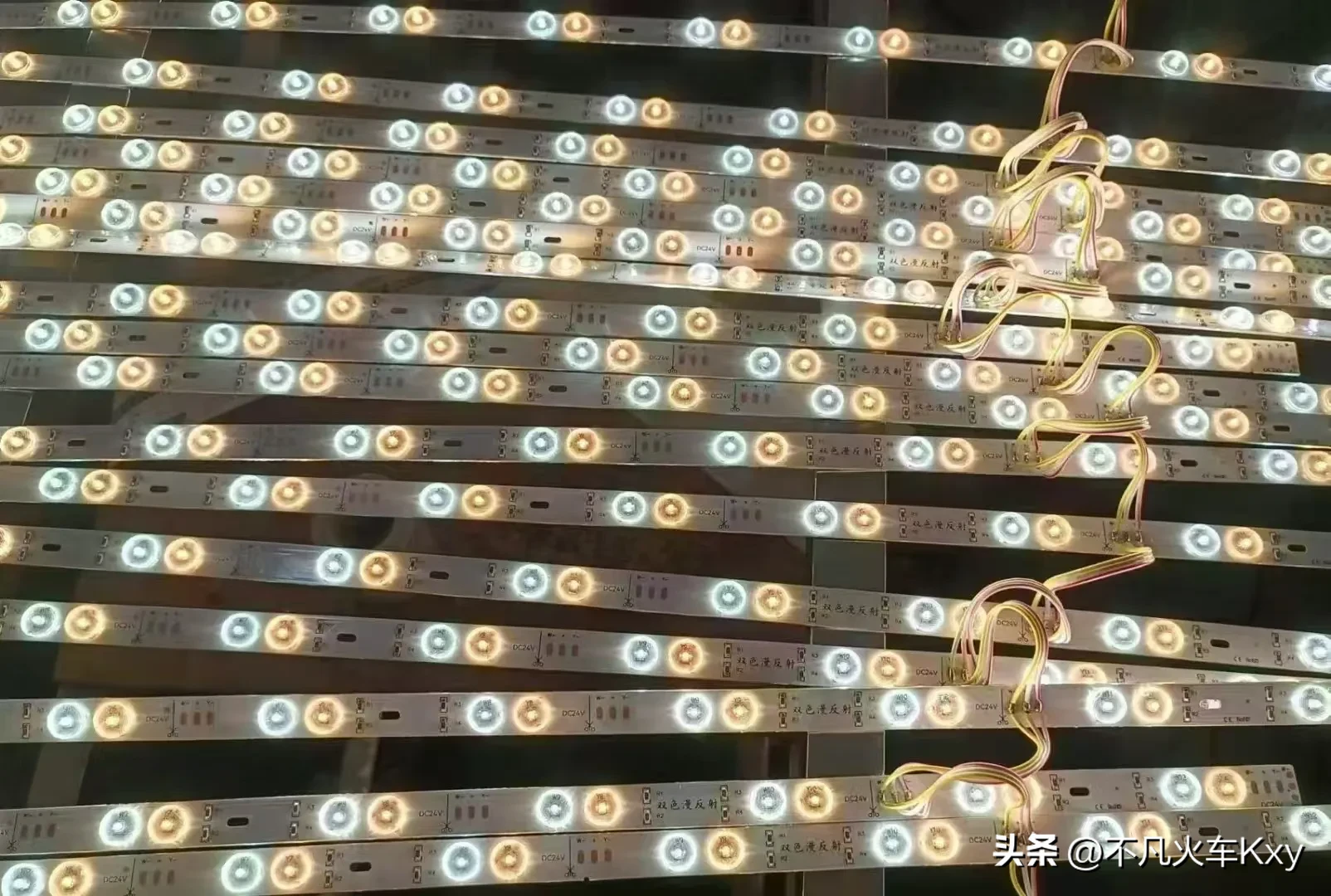 增强助手：外贸困境，小订单难应对，客户要求多却不愿支付额外费用