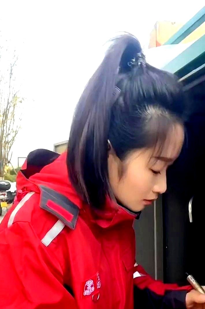 小评评助手官网入口：西安女子接手菜鸟驿站后揭秘，转让背后的真实盈利陷阱