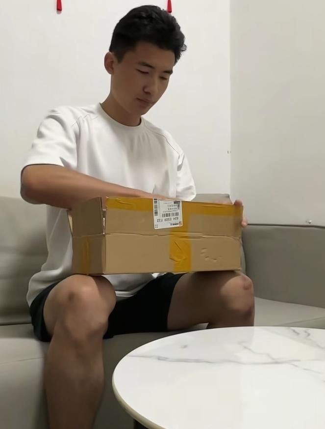 超评助手下载：如何从刘海军的成功中学习，流量、内容和规则三大真相揭秘