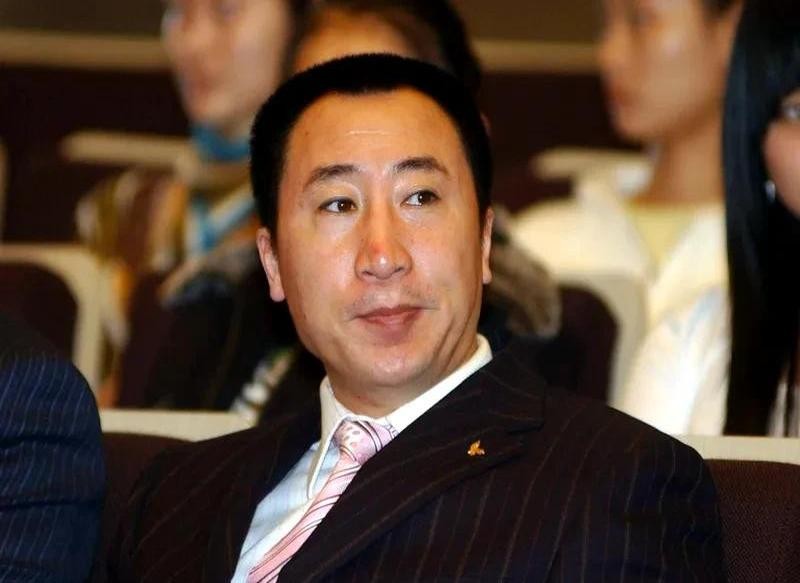 超单助手最新版本：12位明星因意外离世，令人唏嘘的安全警示与生命脆弱感悟
