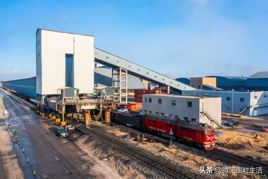 多多助手：全国首个“矿—路—港”物流总包项目在陕西榆林落地，助力煤炭运输高效化