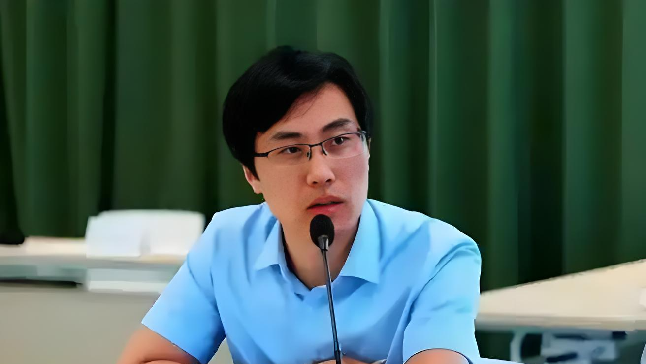 创优助手：如何应对赵通提出的“四条毒计”？中国发展的定力与创新之路分析