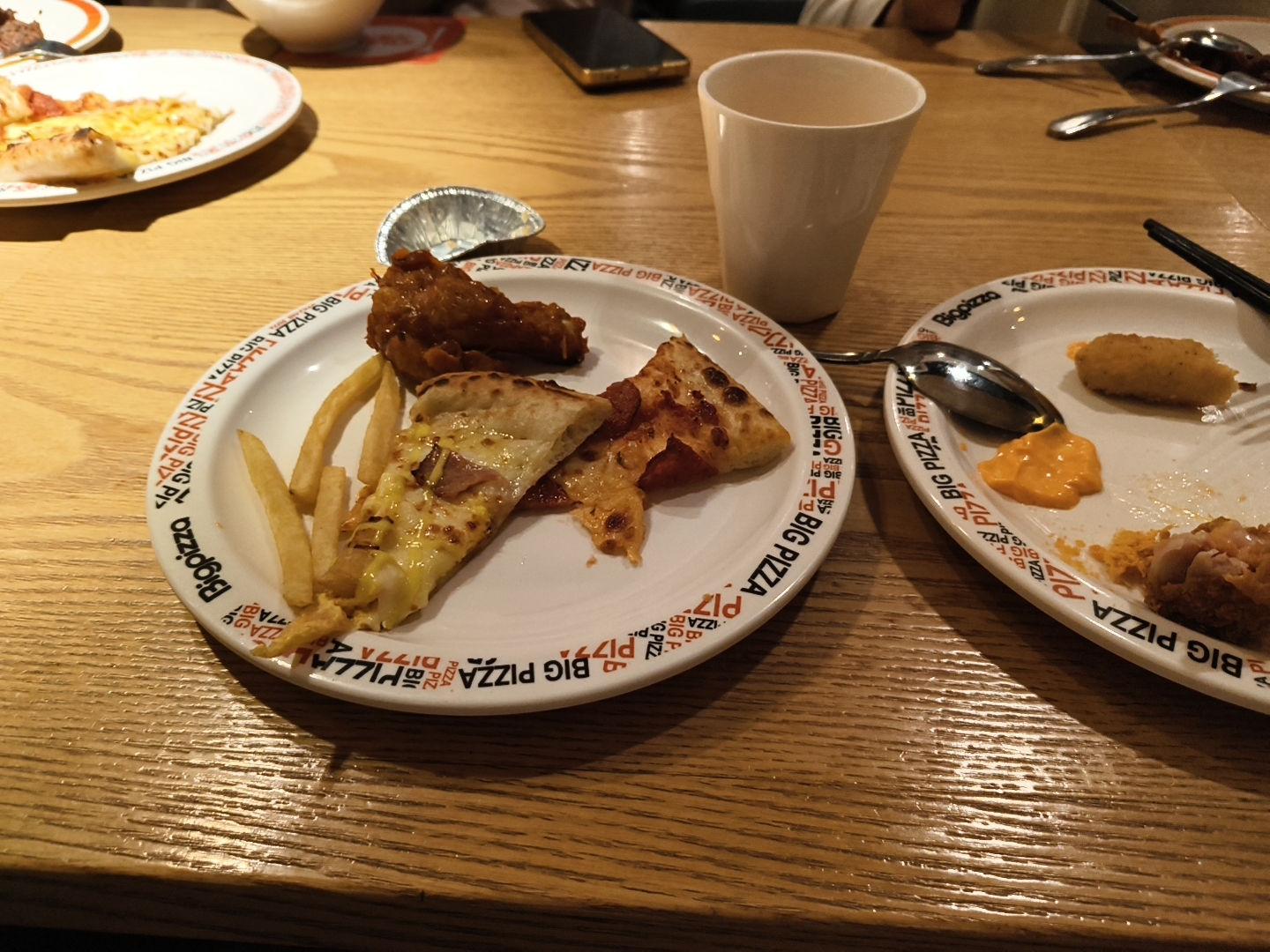 依云助手软件下载：00后大学生日常收支总结，薅羊毛收入与省钱餐饮经验分享