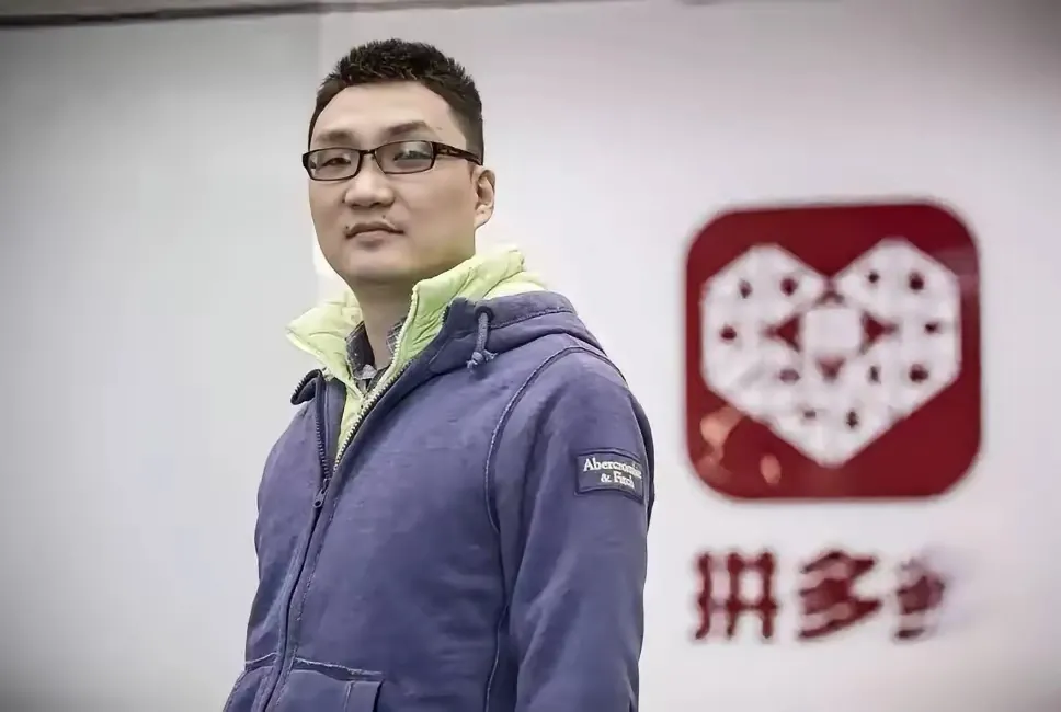 觉醒助手：京东万亿营收利润仅413亿，拼多多逆袭成＂利润狂魔＂，腾讯危机加剧！