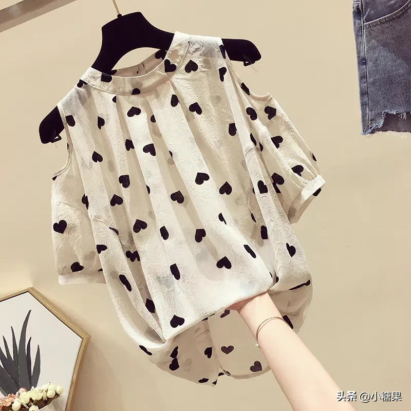 星云助手官网入口：开店卖衣服的艰辛，那些令人无奈的人情往来与偷盗事件