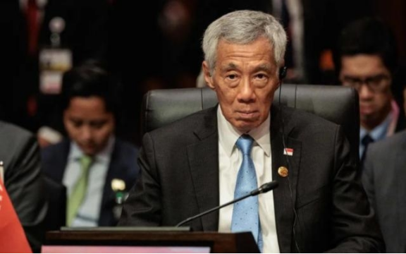 小评评助手：中国优化贸易路线，新加坡中转地位面临挑战，区域经济格局悄然变动