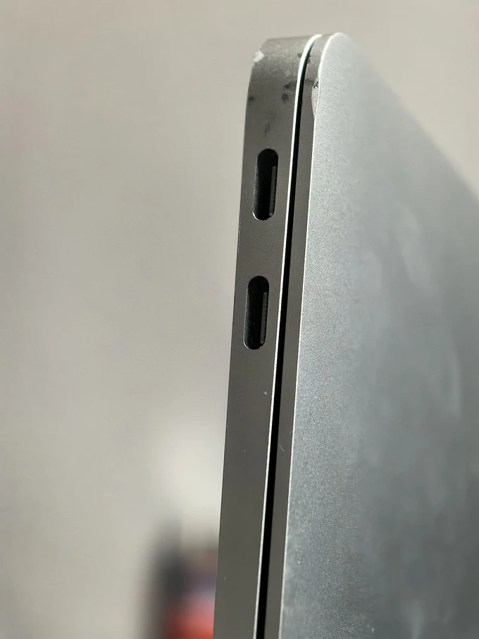 店销多多：五年仍保值2000元，M1 MacBook Air性价比分析与二手市场价值探讨