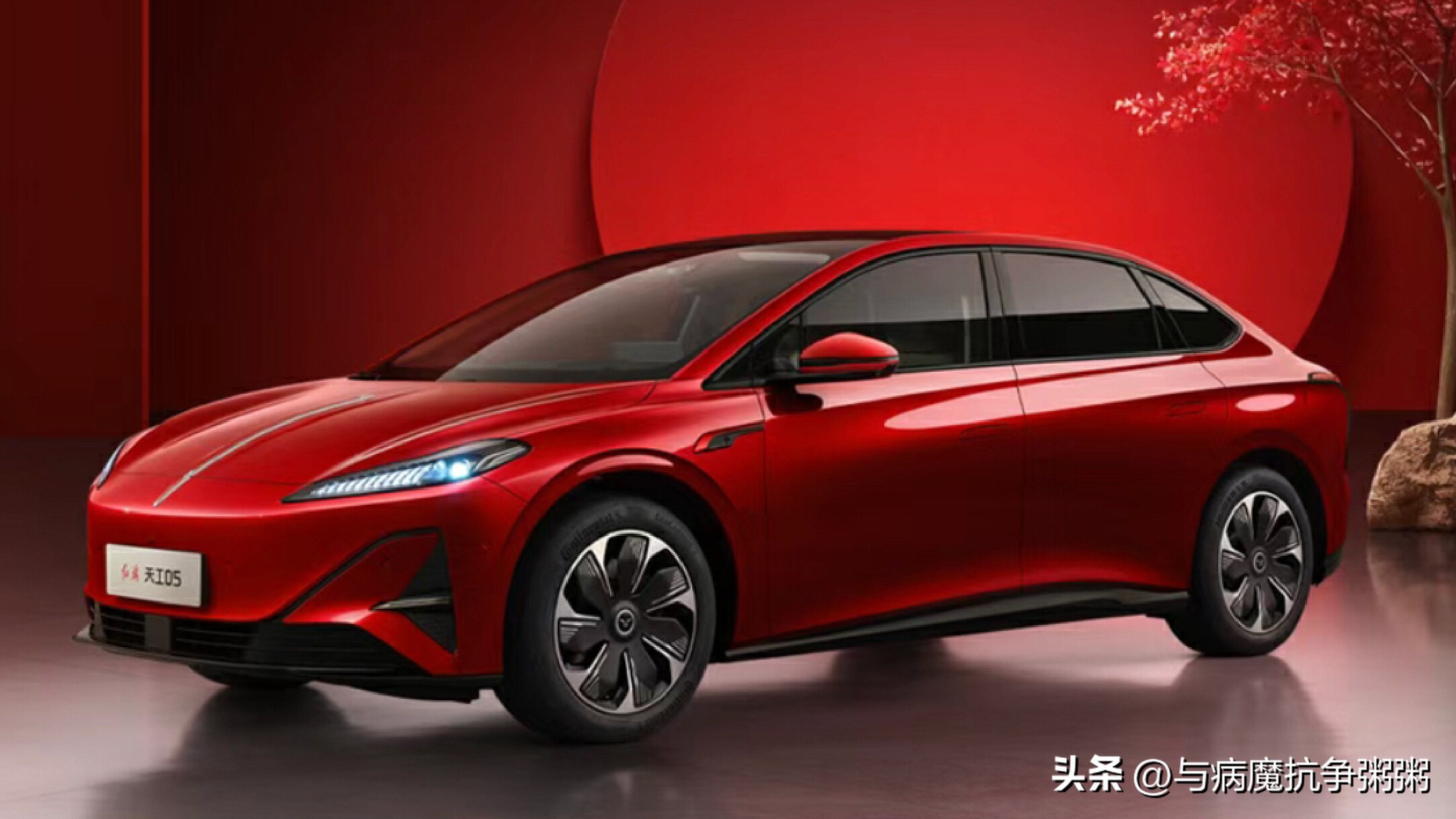 魅力狗开团软件：红旗天工05，高性能电动SUV的安全与续航优势解析