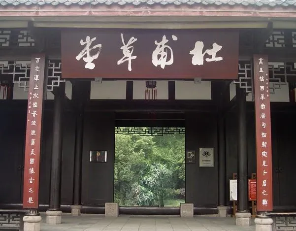 小C助手开团软件：古诗词与Z世代的交融，数字时代中的文化传承与情感共鸣