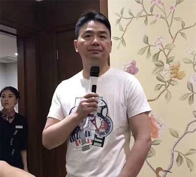 易出评卡密：京东副总杜爽怀孕事件，职场女性的挑战与选择