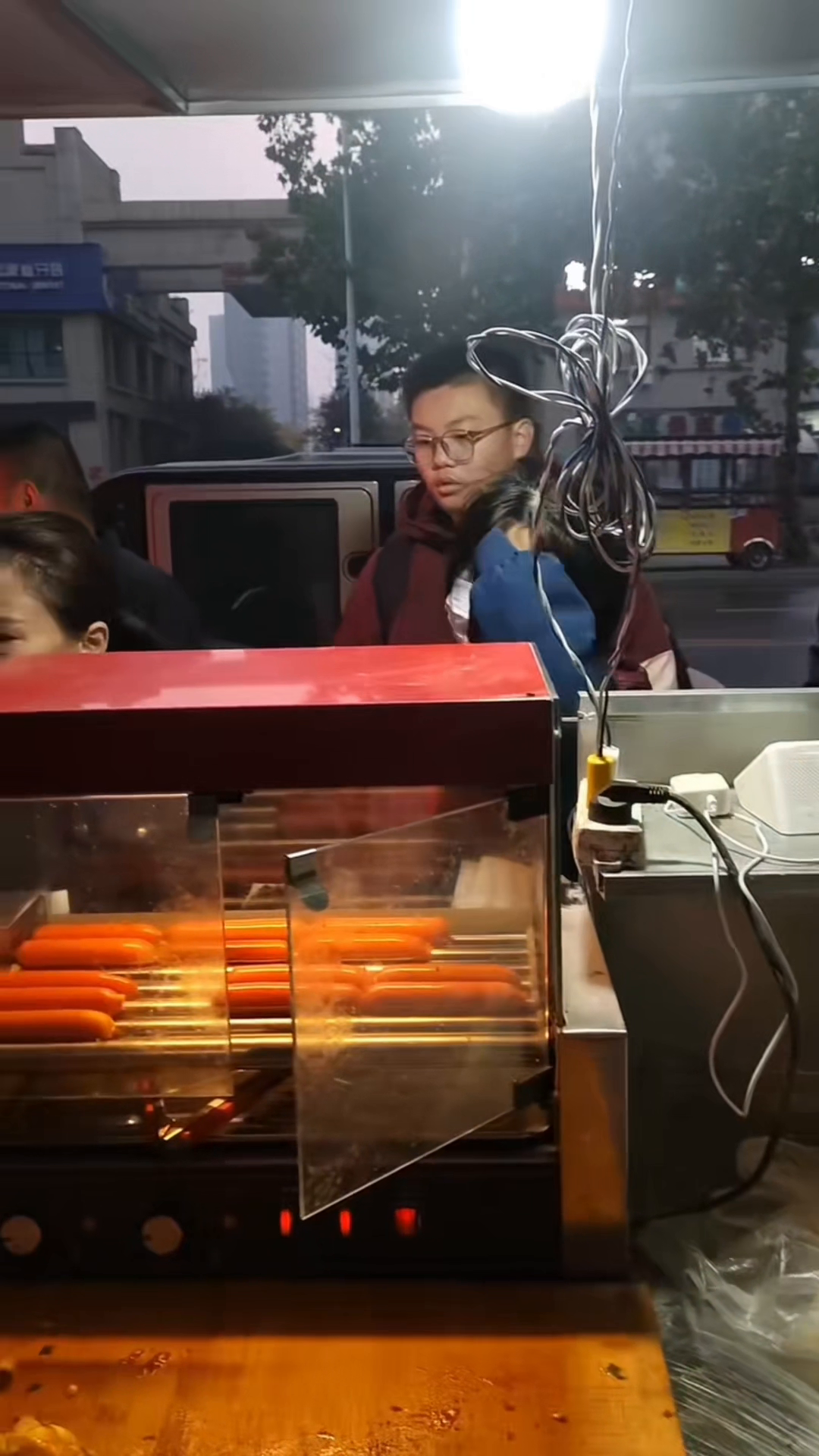权重大师邀请码：从零到十几万粉丝，短视频直播助力创业成功的真实故事