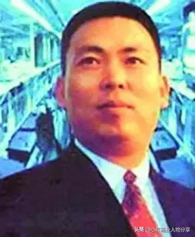 易团助手：段永平，从打工仔到亿万富翁的创业与投资传奇