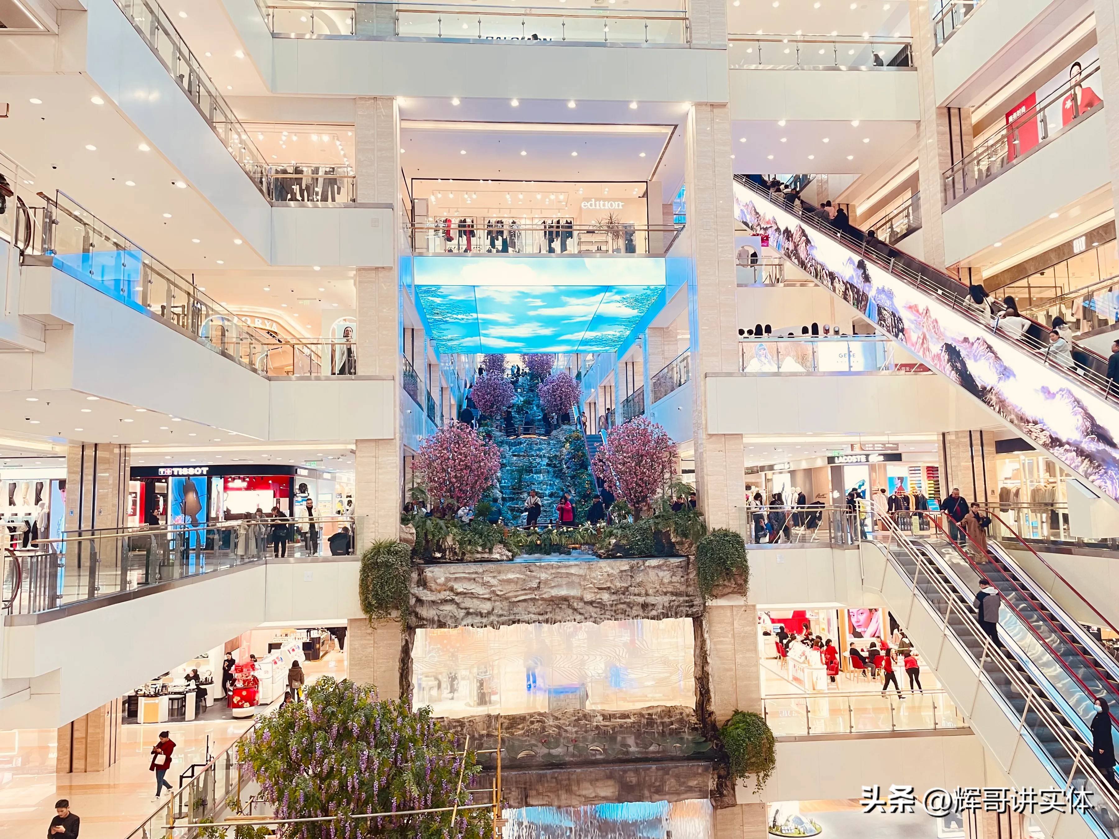 权重大师网站：新零售变革，五大核心驱动重塑商业模式与增长潜力