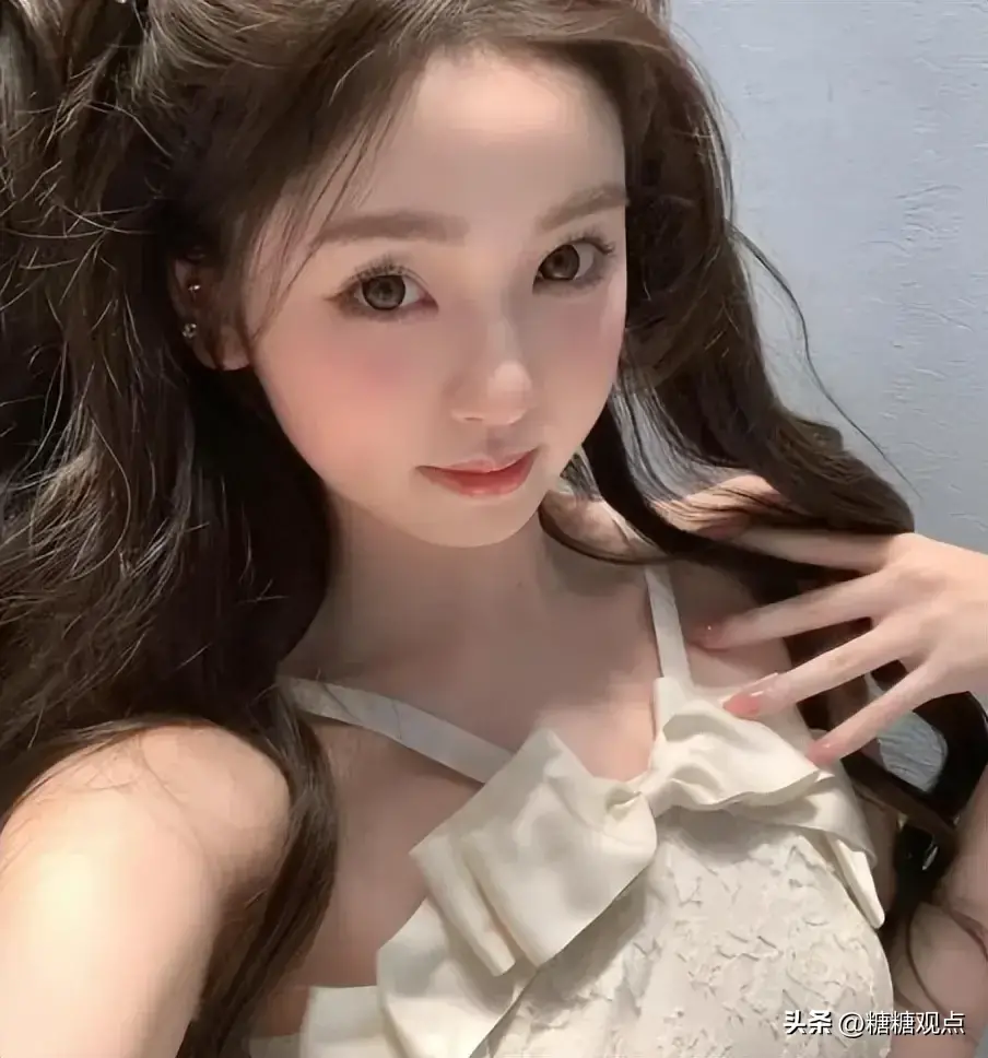 小Q助手：王思聪与新女友在日本的甜蜜日常，羡煞旁人的恋爱时光