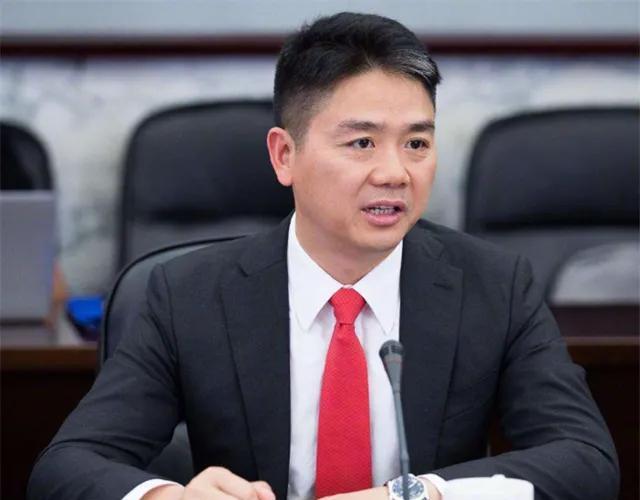 小Q助手：俞敏洪的选择困境，教育与直播之间的抉择和思考