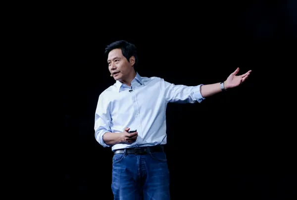 番茄管家下载官网：雷军热搜背后，企业家的真诚与时代的焦虑解析