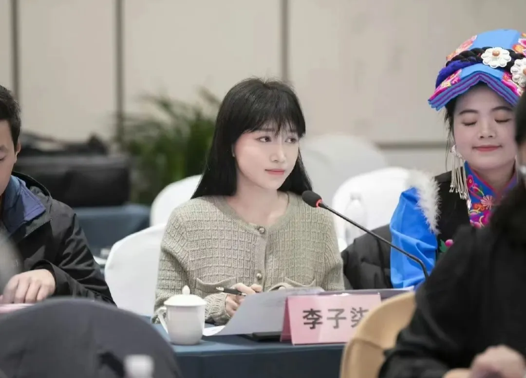 小店管家：李子柒，从网红到文化传播者，助力传统手艺与现代商业结合