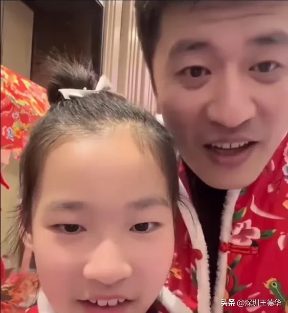 权重大师软件官网：董宇辉与张雪峰，谁在网络上更具影响力？