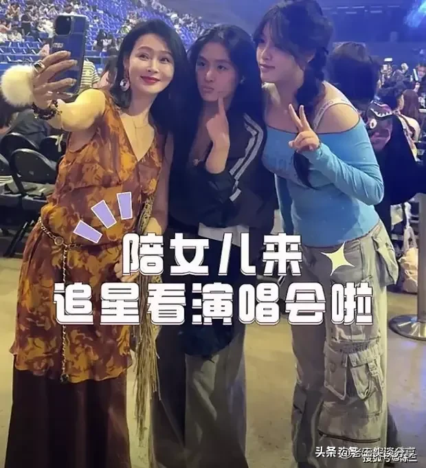 领先助手：拒绝豪门选择汽车销售，她的15年婚姻成宠爱典范