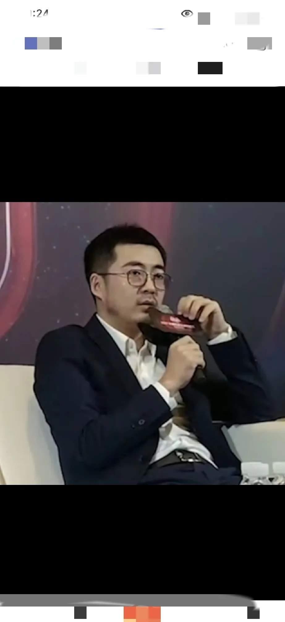 权重大师出评软件：王兴预言再现，电商竞争新格局下的蒋凡与黄峥之战