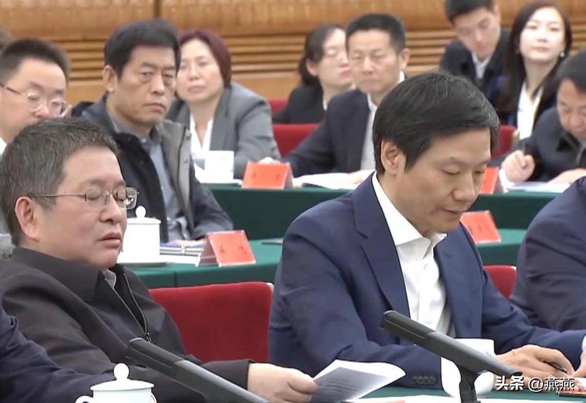 易评助手：中国民营企业座谈会，科技巨头与新生代企业家引领创新驱动时代