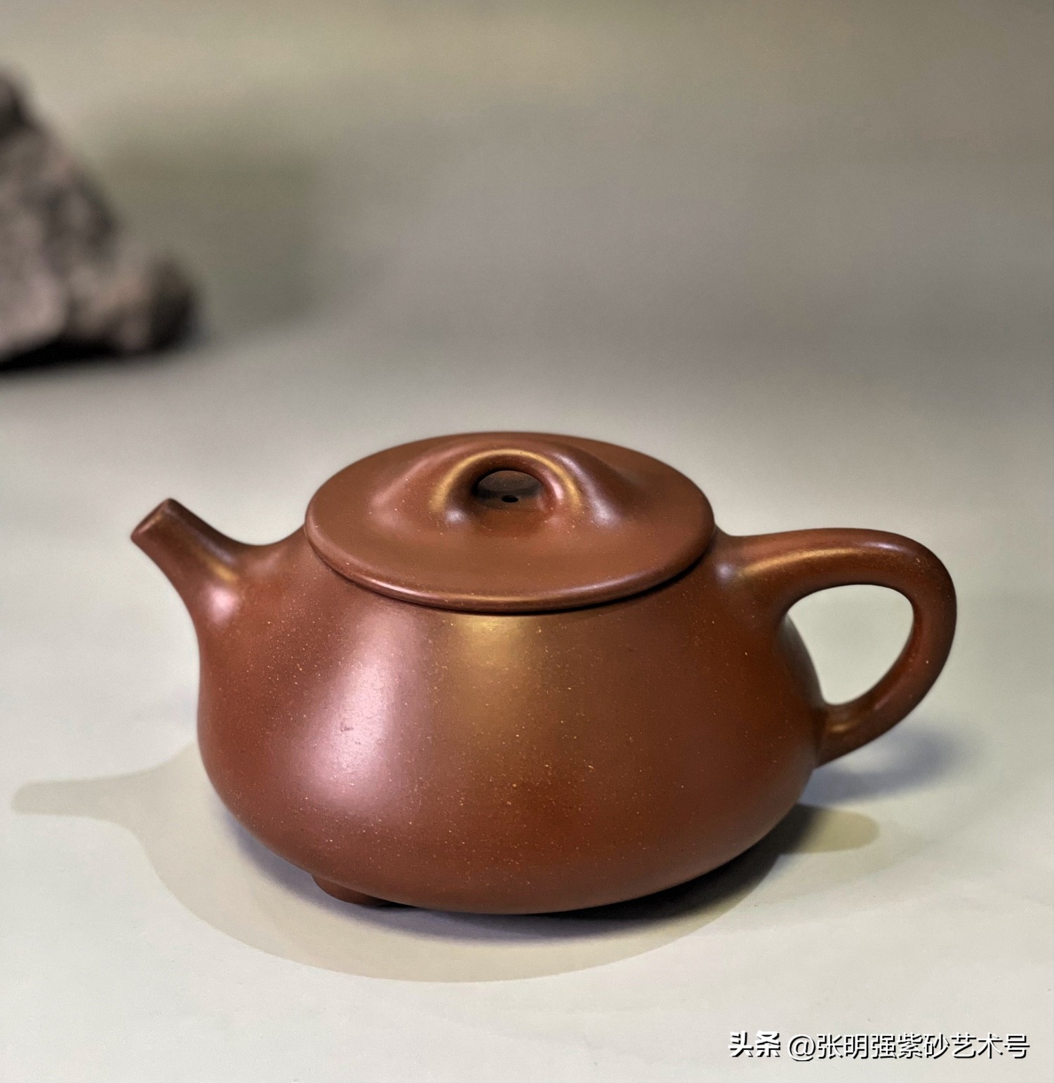 茄子助手：如何提升紫砂壶收藏价值？专家分享专业藏壶技巧与渠道建议