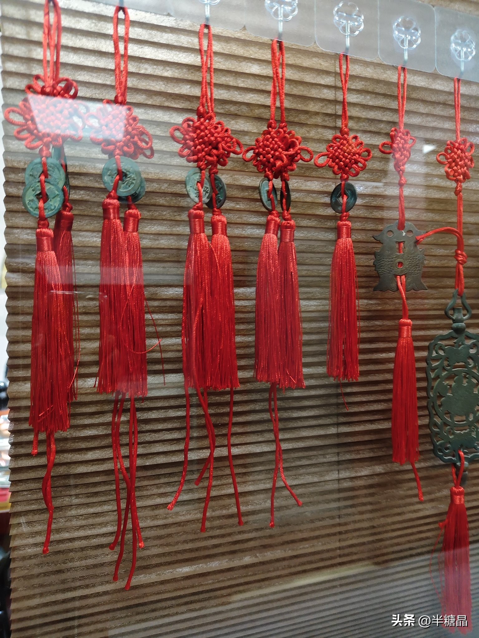 领航助手：琉璃厂西街趣游，探索钱币收藏与财富心理的秘密