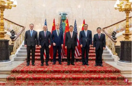 小U助手：美国多管齐下施压中国，反遭韧性回击，战略逐渐失效的背后故事