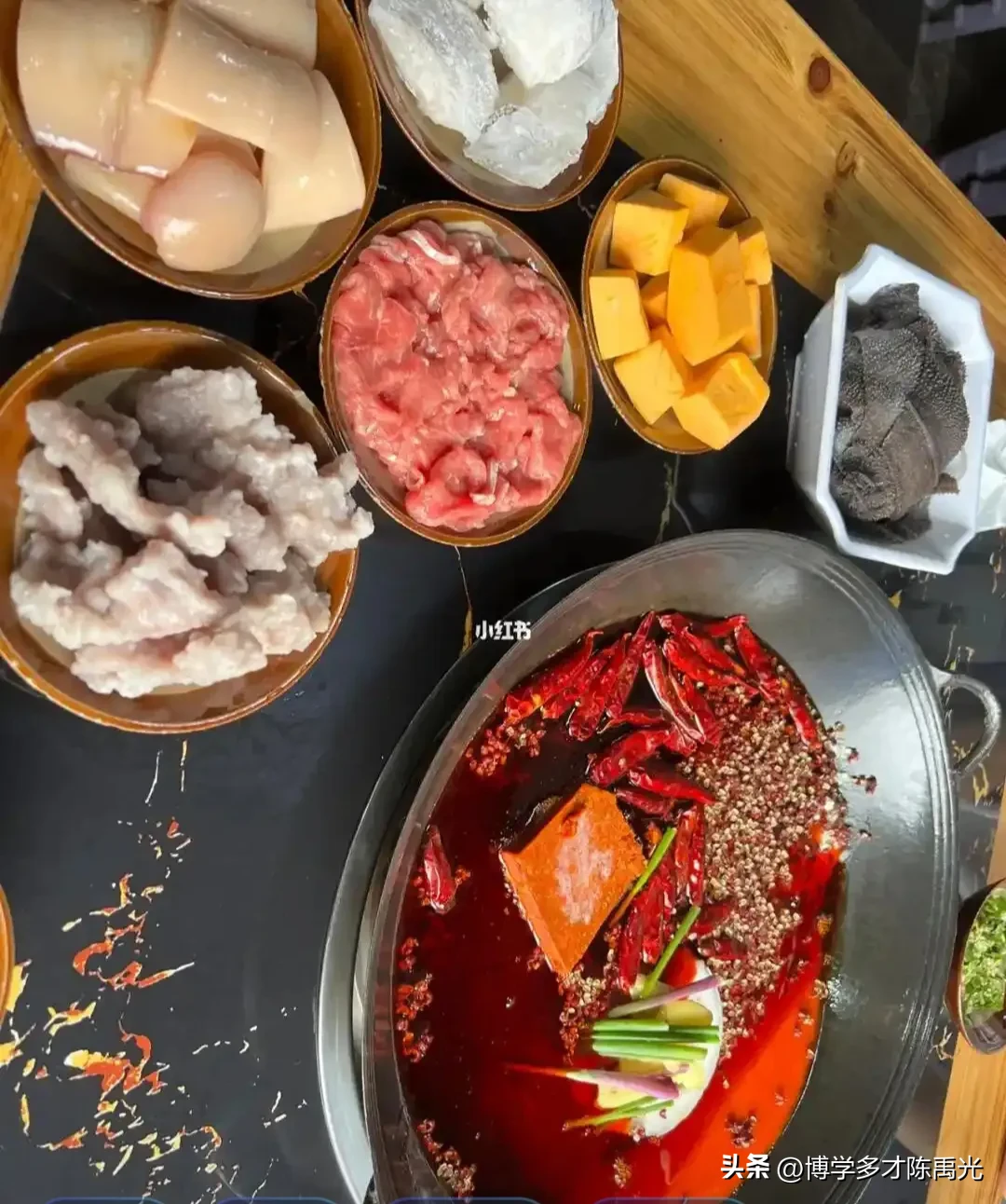 易单助手网站：邱家湾沅火锅店，舌尖上的地道川渝美味与温馨服务