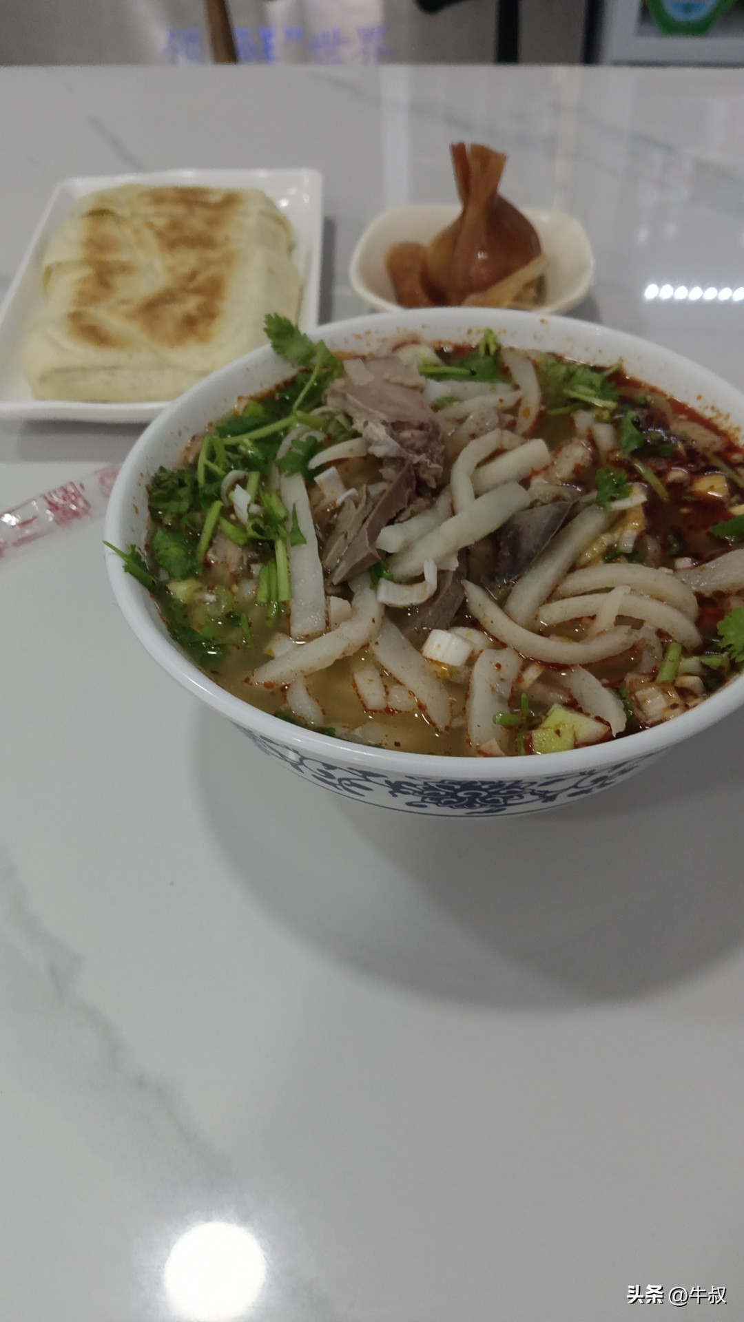 易评助手教程：银川美食扩张，服务升级与亲民餐厅生存之道