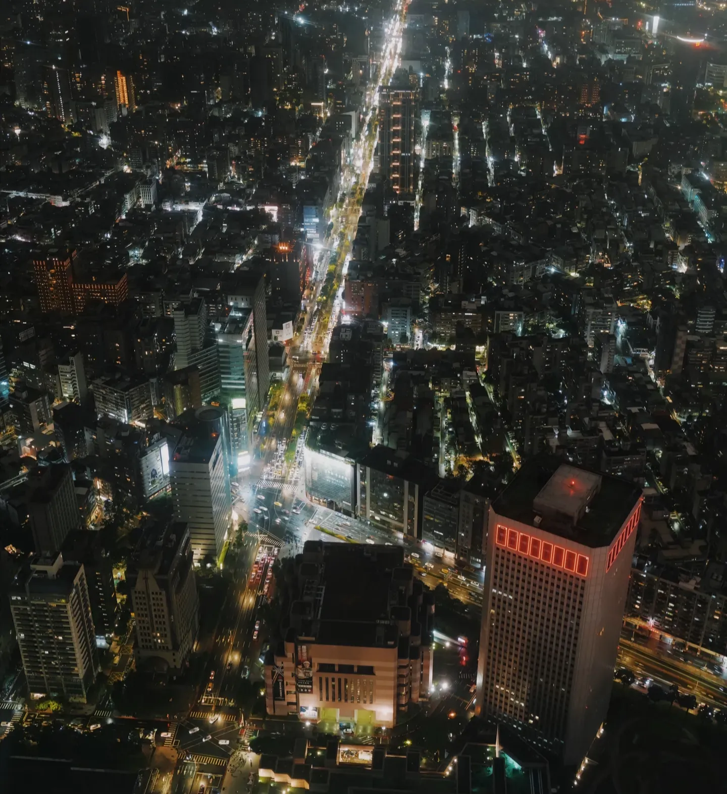 超评助手教程：台湾经济表现强劲，2025年前三季度GDP增速领先全国