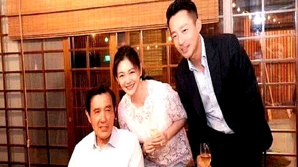 51助手官网：大S与汪小菲的豪门婚姻，名利交织下的情感纠葛揭秘