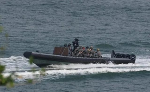 权重大师开团软件：台湾问题，封控与速战速决的战略抉择分析