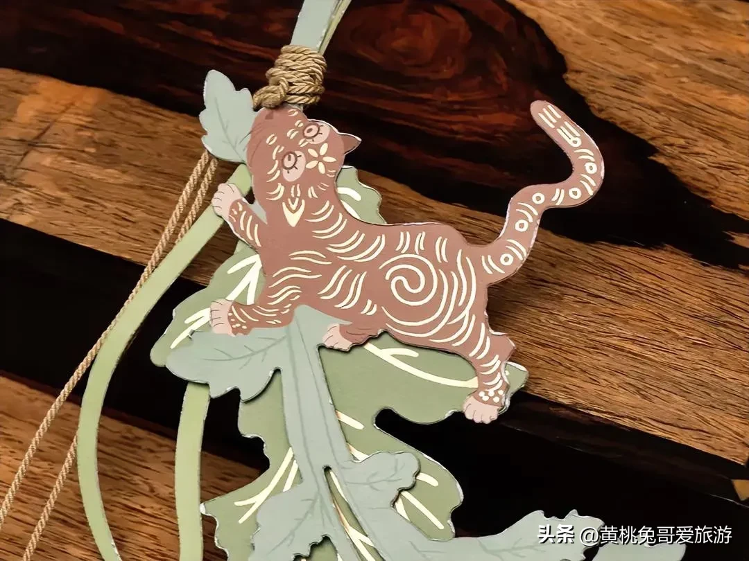 易单助手怎么用：李子柒为何频繁断更？探讨创作风格与精力分配的影响