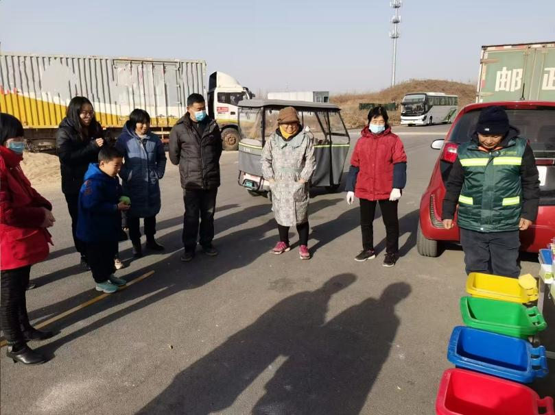 拼多多开团软件：垃圾分类趣味活动在双桥新区成功举办，提升居民环保意识