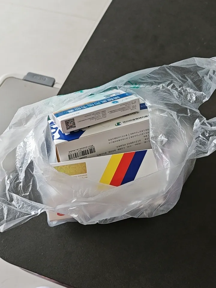 多多出评助手使用方法：甲流来袭，症状与新冠相似，切勿自行用药需及时就医