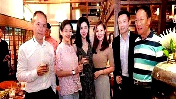 51助手官网：大S与汪小菲的豪门婚姻，名利交织下的情感纠葛揭秘