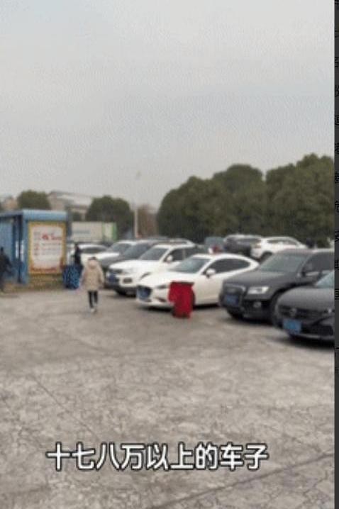 狗宝助手：豪车与泡面，揭示国人消费背后的真实心理和生活方式