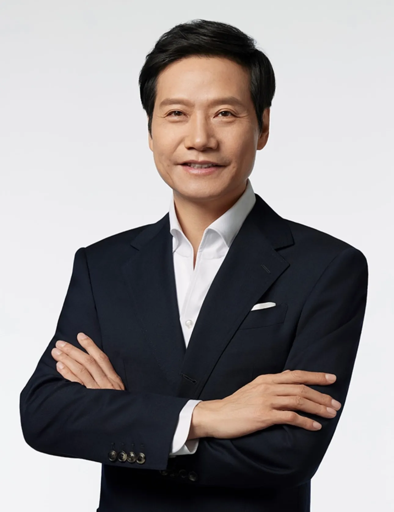 超单助手官网：雷军首次亮相“代表通道”，科技创新与企业责任的重要思考