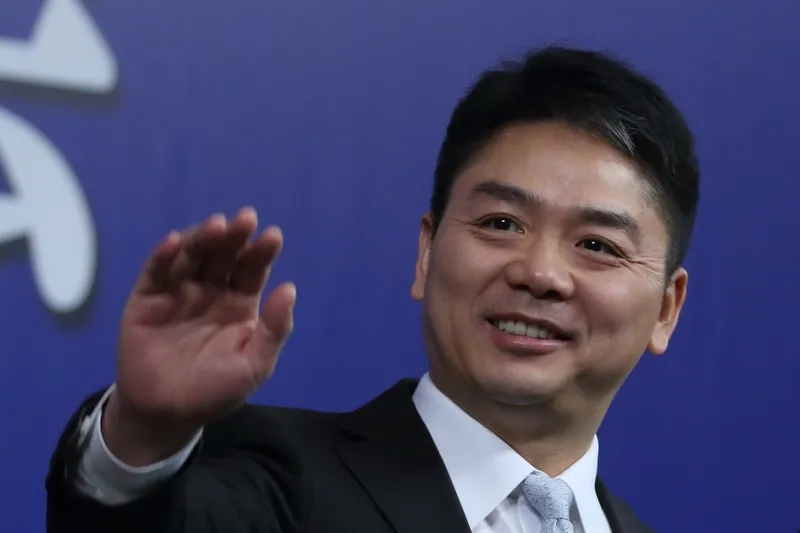 快火助手：刘强东宣战美团，电商巨头间的激烈商业竞争即将展开
